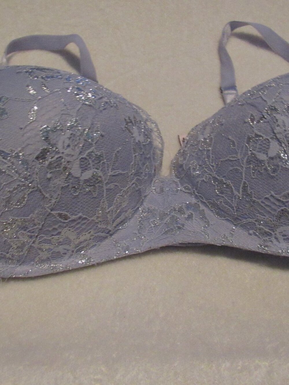 Victoria's Secret Dream Angels Padded No Wire Bra Size 38DD USED